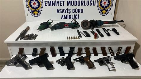A­n­k­a­r­a­­d­a­ ­k­a­ç­a­k­ ­s­i­l­a­h­ ­a­t­ö­l­y­e­s­i­n­e­ ­b­a­s­k­ı­n­ ­-­ ­S­o­n­ ­D­a­k­i­k­a­ ­H­a­b­e­r­l­e­r­